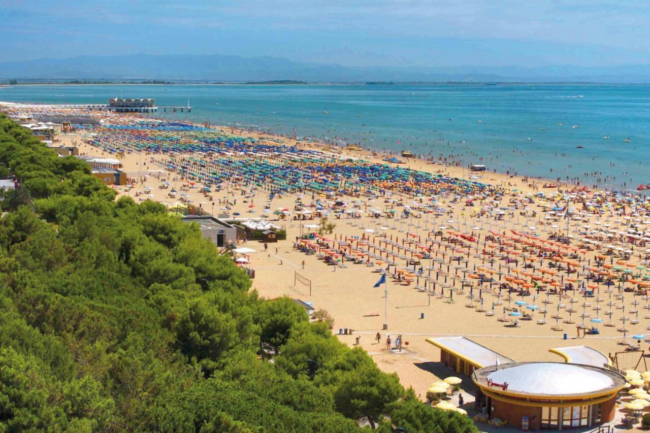 Residenza Gardenia Apartment Lignano Sabbiadoro Exterior photo